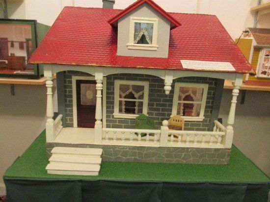 Hendersonville Antique Toy Museum